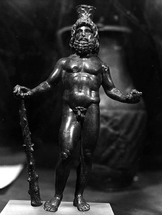 atalbrave's tweet photo. Hybrid-god; #Hercules-Serapis From #Begram, #Kapisa, metal H: ca. 9" Kabul Museum, #Kabul #Afghanistan Photograph taken in 1970 https://t.co/YDtW19dYgS