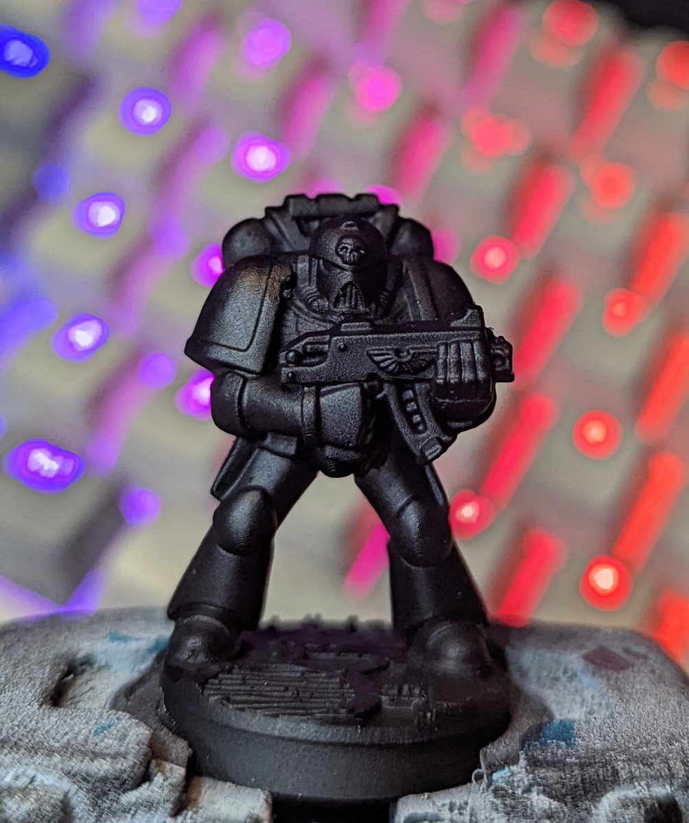 FlingusD's tweet photo. This evening's project #WarhammerCommunity #Warhammer #warhammer40k https://t.co/RdYN49F74G
