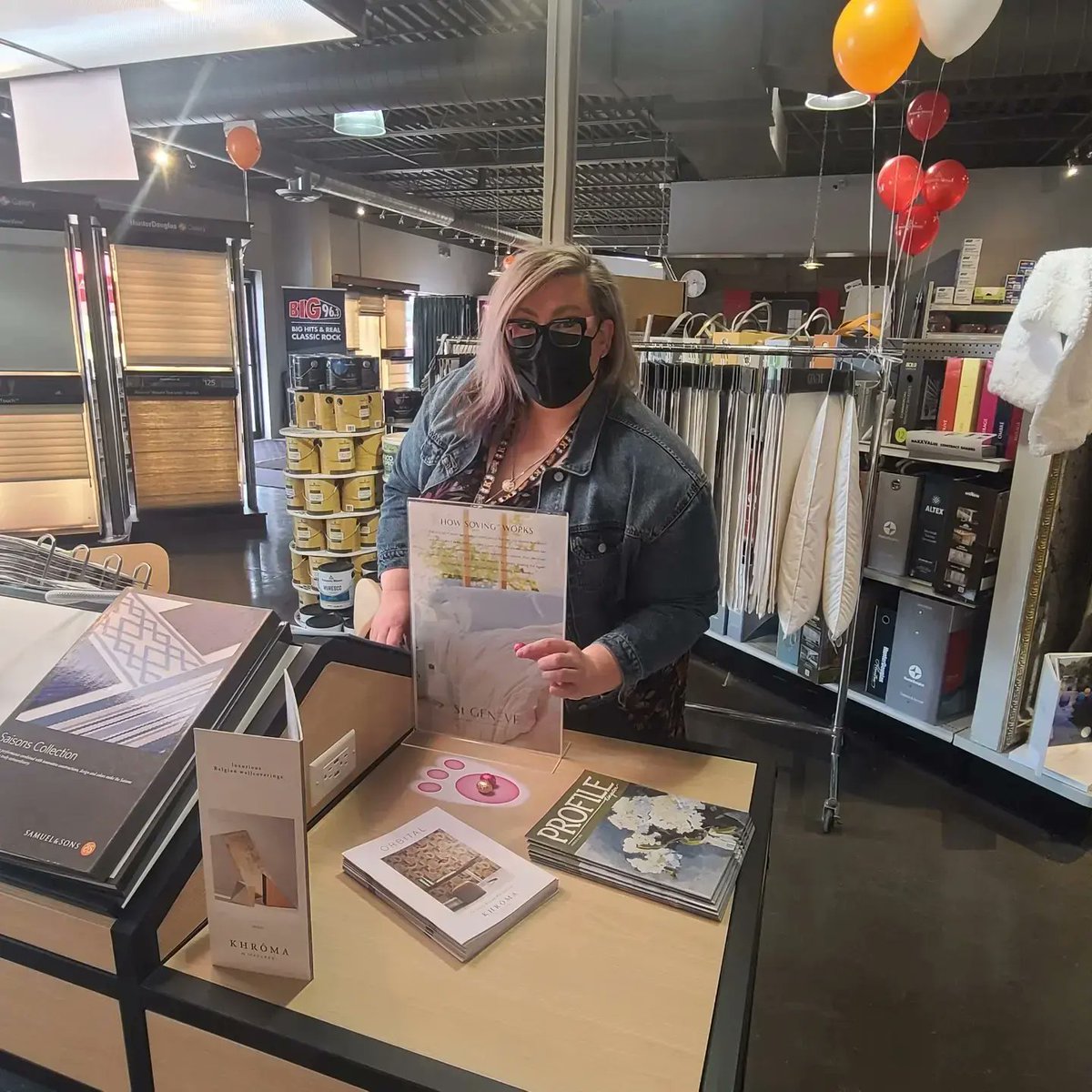 1043FreshRadio's tweet image. Monica-Join us for the Grand Opening of @DesignOnKings!  You could win a $2,500 Room Makeover! #YGK