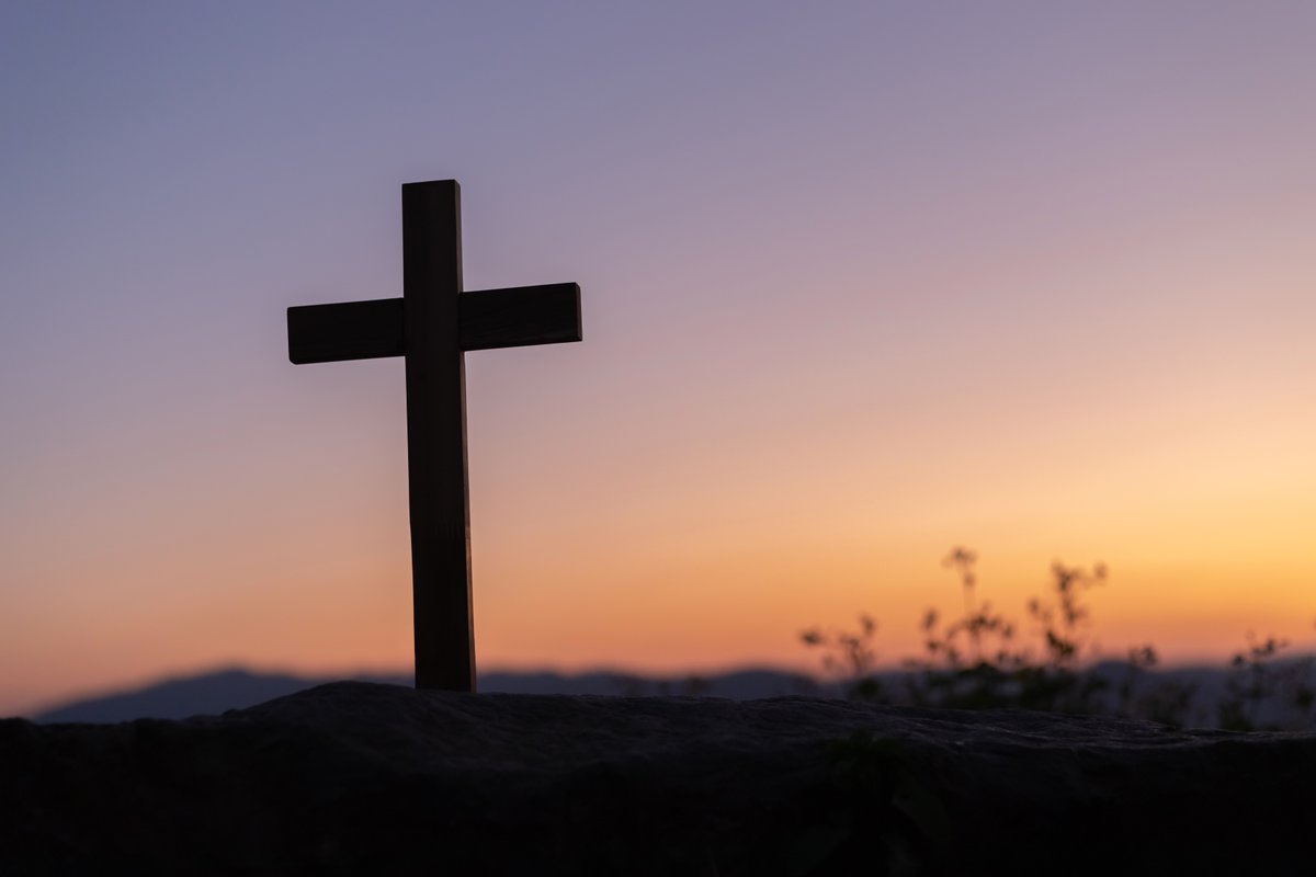 ArchbishopSarah's tweet photo. In the depths of our isolation
we cry to you, Lord God:
give light to our darkness
and bring us out of the prison of our despair;
through Jesus Christ our Lord.

#HolySaturday https://t.co/K1yOnYKemh