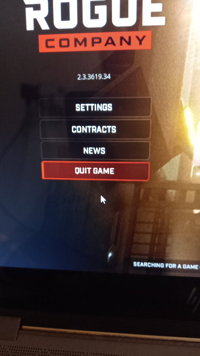 ThatoMsimanga4's tweet photo. @RogueCompany my cursor is offset since the update... incant select the continue button post game or view boost button... it affects aim and this 10min waiting time is still a problem https://t.co/byNxhg1C0g