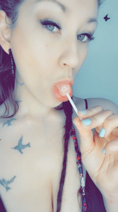 Come see something sweet on Snapchat @ mrosequine https://t.co/4C7d3SNh0J<a href="/tag/cosplay"class="tags"><span>#cosplay</span></a>