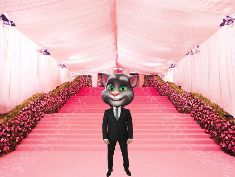 tomolavevo's tweet photo. King arrived to #metgalaola https://t.co/sKzddExmvo