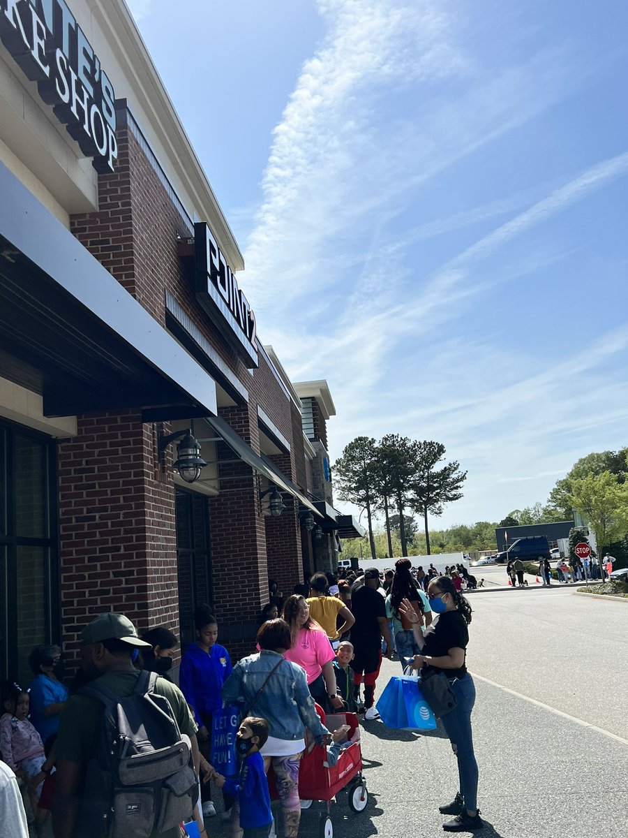 _1JHardy's tweet image. We said you didn’t wanna miss it! Planting seeds🪴 #SwitchOverSaturday #TechEasterEggHunt  #GrowingTheBusiness @cjay0908 @DaleB1 @DariusBarnes_ @404girl