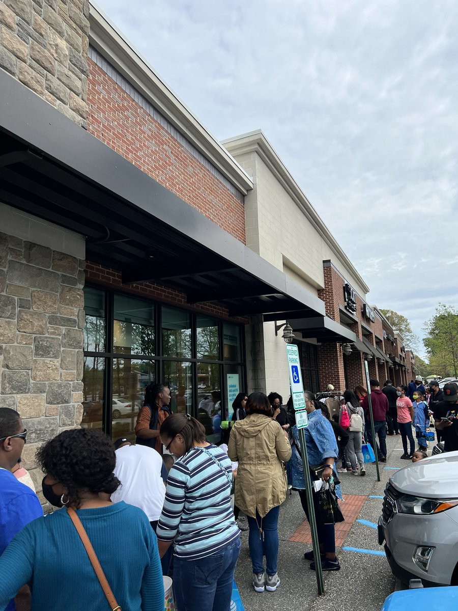 _1JHardy's tweet image. We said you didn’t wanna miss it! Planting seeds🪴 #SwitchOverSaturday #TechEasterEggHunt  #GrowingTheBusiness @cjay0908 @DaleB1 @DariusBarnes_ @404girl