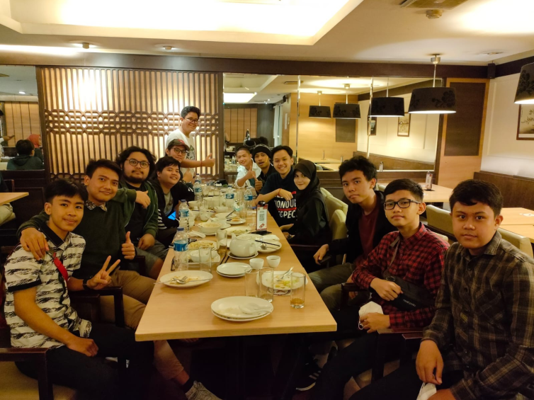Meetup w/ Developers @Jakarta Iftar Edition 
#RobloxDev #RobloxDevs #Ramadhan