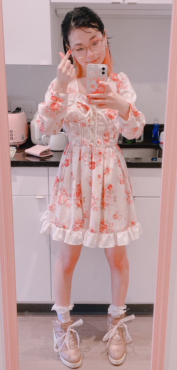 「🌸🍒 spring fit 」|💗 雨谊のイラスト