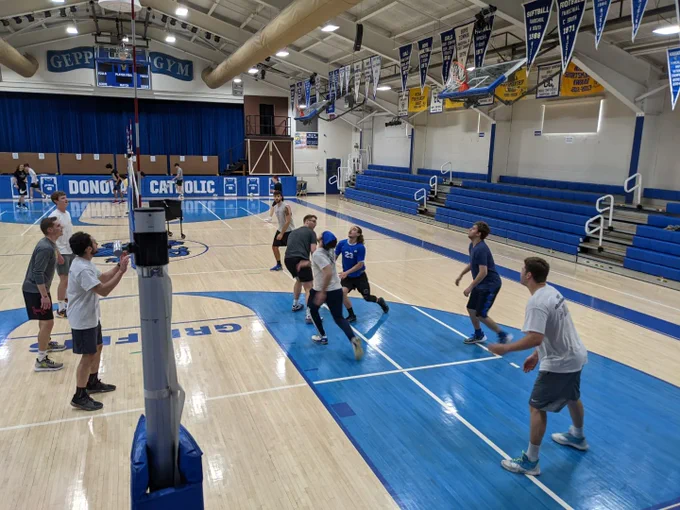 Image from Donovan Volleyball (@DonovanVB_)