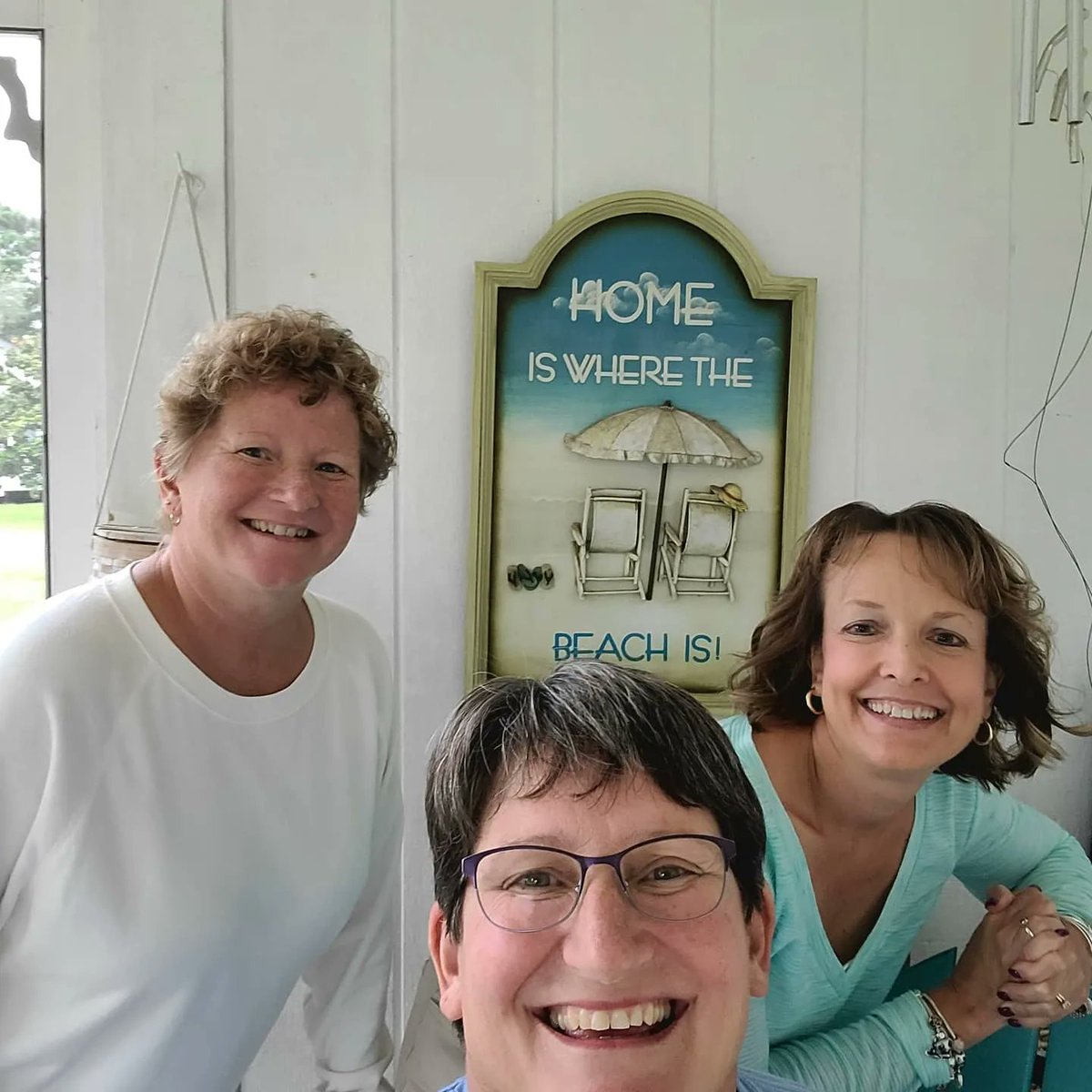 Julia Haynes tweet media