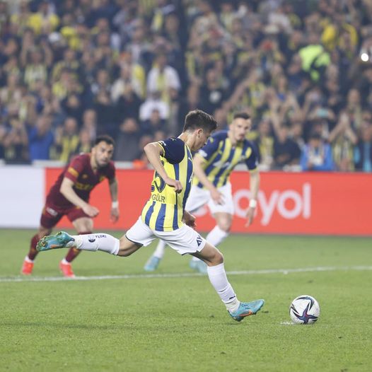 MS | Fenerbahçe 2-0 Göztepe
⚽️ 20’ Miha Zajc
🟥 82’ Moubandje
⚽️ 84’ Arda Güler (P)