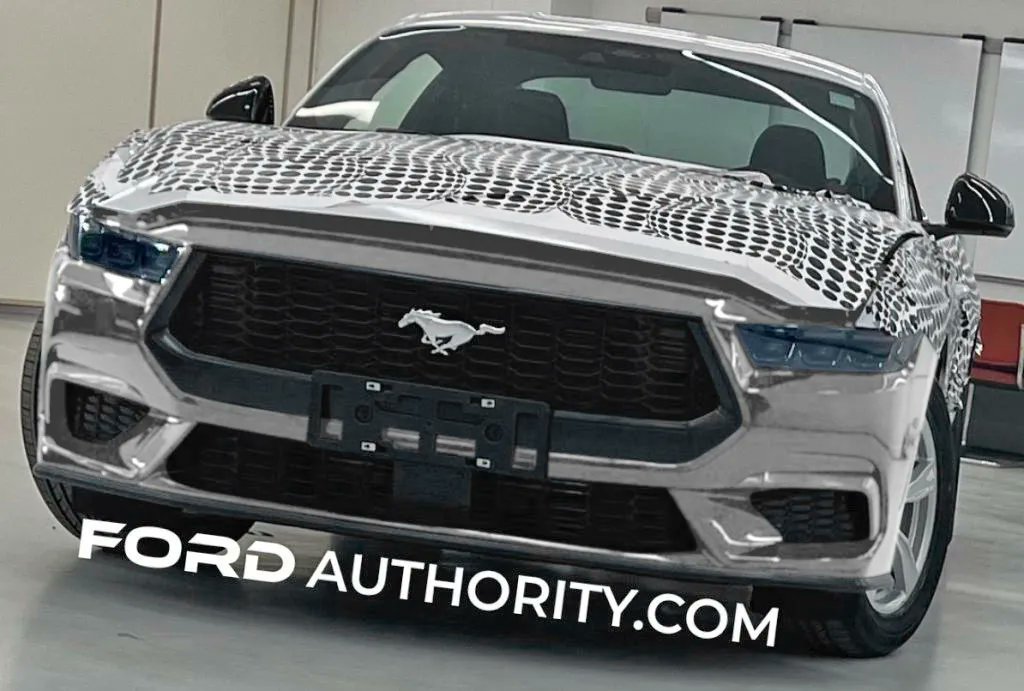 steedaautosport's tweet image. Let's brighten up the #S650 leak! Which of these 2022 Mustang colors do you think looks best?