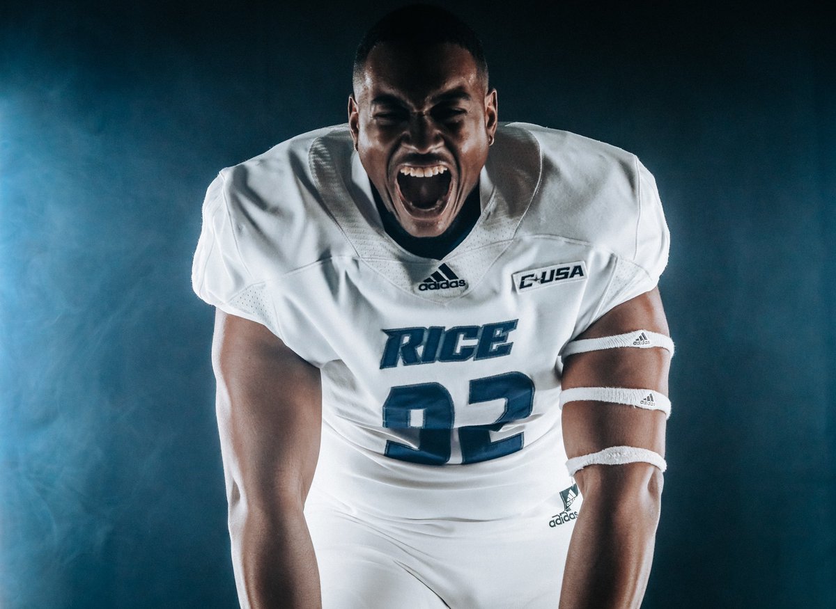 QTITRE_92's tweet photo. Thank you God for this Blessing! Back to the city!🦉#committed @CoachCCalhoun @mbloom11 https://t.co/7c5ehj5NZP