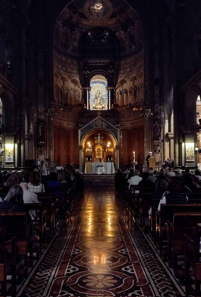 FernandoUrjc's tweet photo. Iglesia Virgen del Carmen (Barcelona)
🙏🏻🙏🏻🙏🏻 https://t.co/9Qxb5AGZED