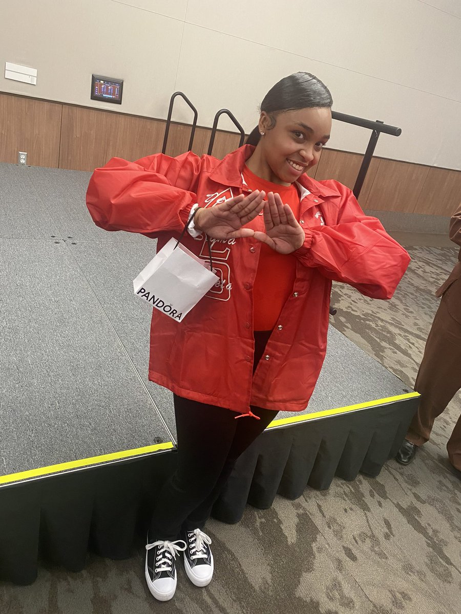 tamiaadams3's tweet photo. I’m not the 1, I’m the 2 
but in delta land 
they call me  UNDEFEA2ED🔺              2-ZP-Spr’22🐘  Category V❤️🔺 https://t.co/nyU57cyl9t