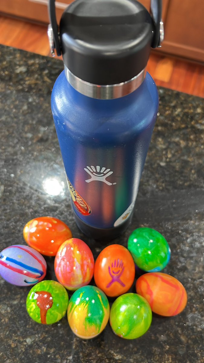 theD_TigerBlood's tweet photo. Happy Easter @HydroFlask #Happy #Easter #Eastereggs #hydroflask https://t.co/MKu5K9YCmy