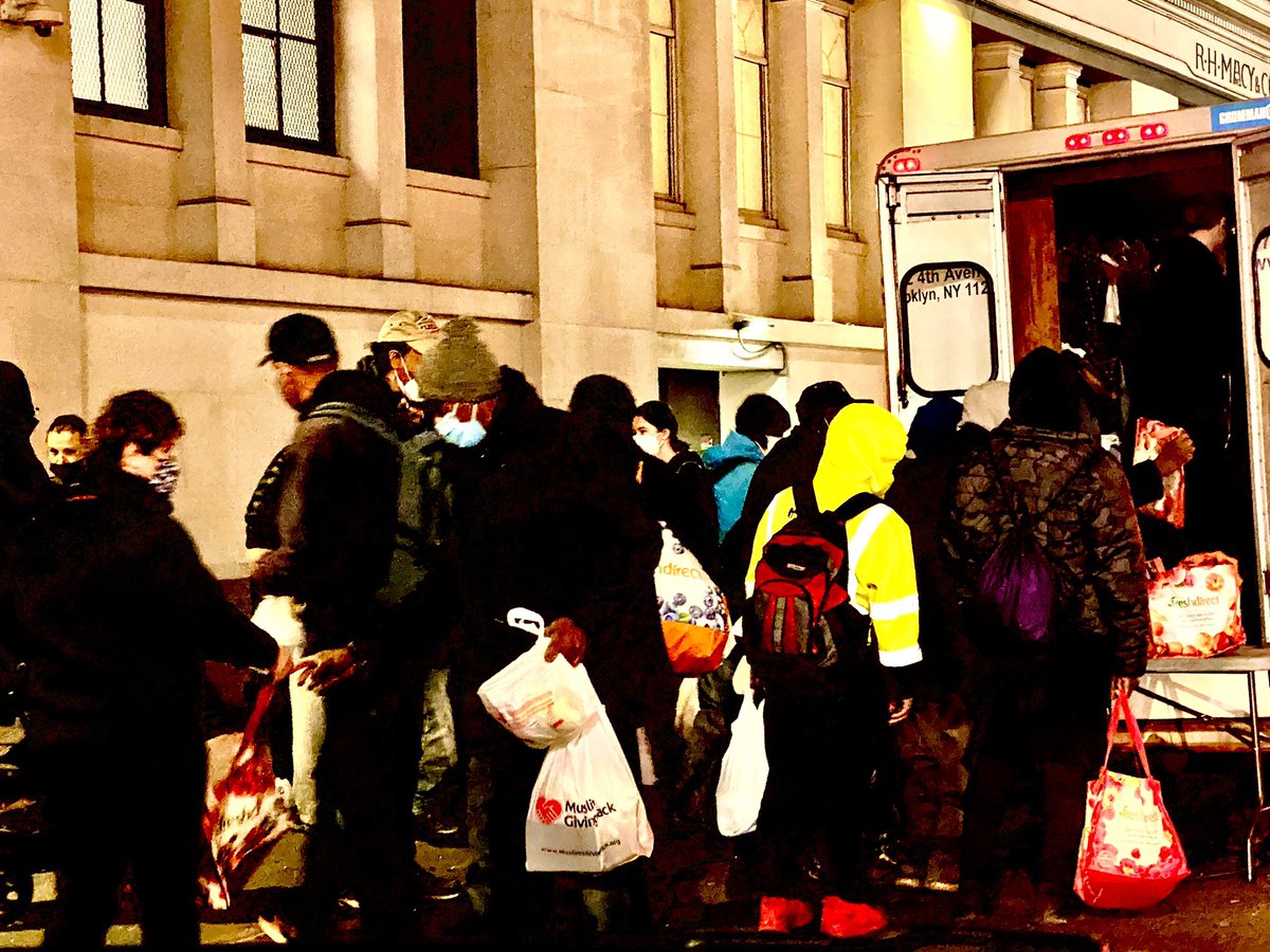 NICKBKNYUSA's tweet photo. So enormously personally rewarding to go out with @HCBOC to help the #Homeless on the #MidnightRun. Ran into some other wonderful groups as well. Let’s remember to help the less fortunate. #NYC https://t.co/opfffiWqPR