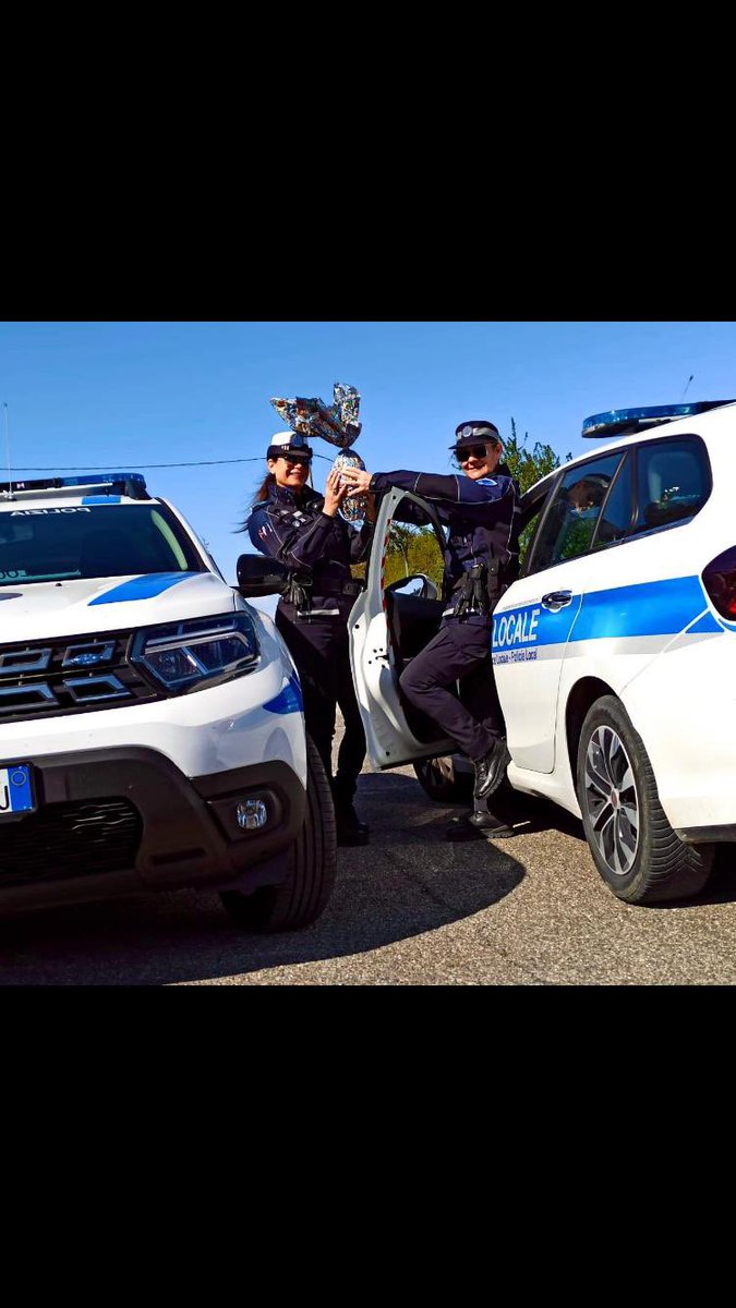 PLRubicone's tweet photo. Uno strano scambio di #auguri di #BuonaPasqua con i nostri “nuovi” vicini. 🐣#pasqua2022 #plrubicone #plgatteo https://t.co/POIuEZNkJ0
