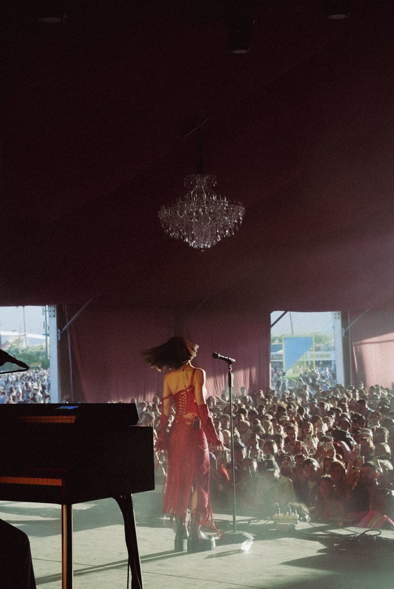 themarias's tweet photo. coachella weekend one https://t.co/0iKOWUZTp8