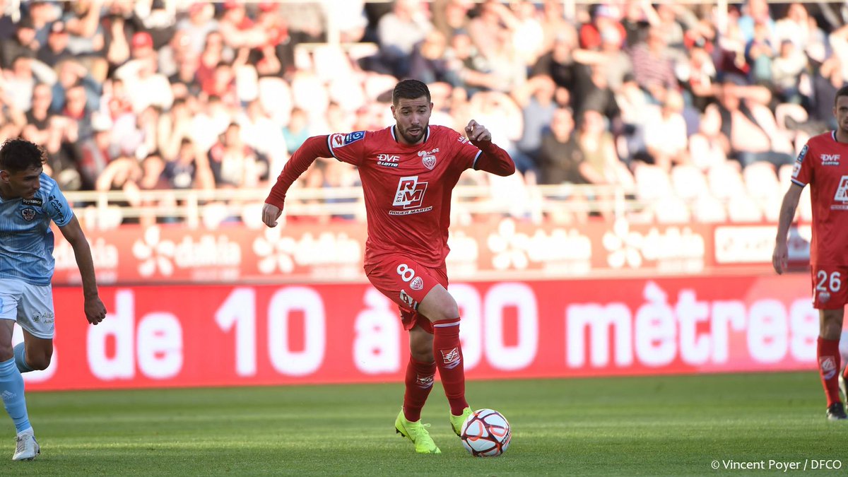 DFCO_Officiel's tweet photo. 🔚Le DFCO n'a pas réussi à enchaîner et doit s'incliner 3 buts à 0 face à @ACAjaccio.
Le résumé👉https://t.co/72HYPb1cjh
Les réactions👉https://t.co/TNlZd4EXwm
L'album 📸👉https://t.co/lyRUndr954
#DFCOACA https://t.co/ierFdGHS32