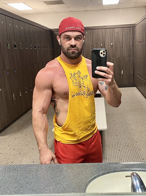 Stay golden my friends 💪🏻  🌐https://t.co/J9MyKQVQGt🌐  @scallysex @thexxlmen @HotMaleStuds @GAYXXXBLOG<a class="tags" href="/tag/scallysex">@scallysex</a><a href="/tag/onlyfans"class="tags"><span>#onlyfans</span></a><a href="/tag/gayonlyfans"class="tags"><span>#gayonlyfans</span></a>