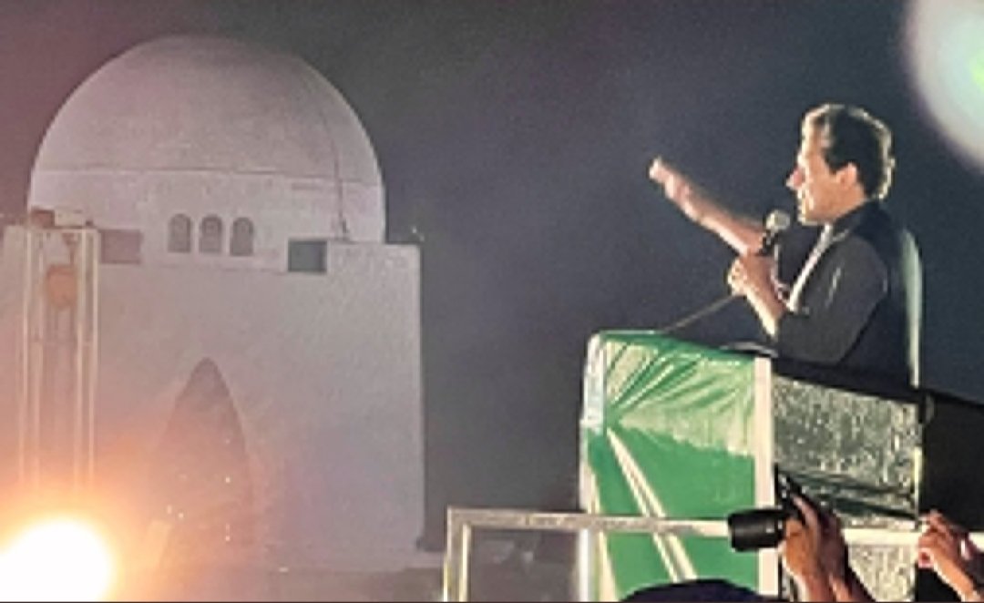 تاریخی الفاظ: 
دوستی سب سے چاہتا ہوں لیکن "غلامی" کسی کی نہیں چاہتا۔ میری "جان" اتنی ضروری نہیں جتنی آپ کی "آزادی" ضروری ہے۔
#KarachiJalsa
<a href="/ImranKhanPTI/">Imran Khan</a> <a href="/ShkhRasheed/">Sheikh Rashid Ahmed</a> <a href="/ImranRiazKhan/">Imran Riaz Khan</a> <a href="/HamidMirPAK/">Hamid Mir حامد میر</a> <a href="/SaleemKhanSafi/">Saleem Safi</a> <a href="/MaryamNSharif/">Maryam Nawaz Sharif</a>  <a href="/BBhuttoZardari/">Bilawal Bhutto Zardari</a> 
 #امپورٹڈ_حکومت_نامنظور