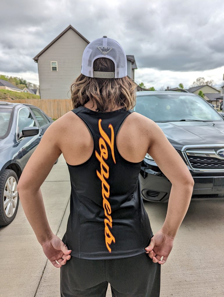 C_Banner_VFL's tweet photo. New #discus PR for @lauryn_banner today 💪 and the new uniforms are 🔥 https://t.co/bImDEiMcP1