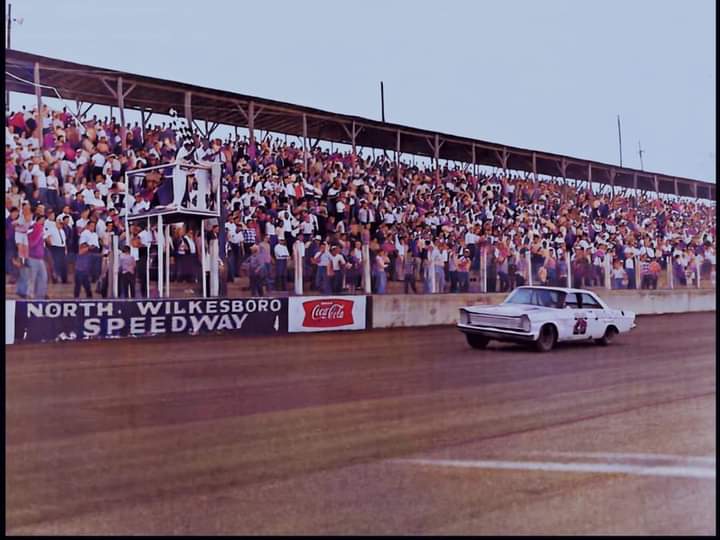 Why don't we have a North Wilkesboro dirt update? I think that would be a cool addition to the service! <a href="/iRacing/">iRacing</a> <a href="/DaleJr/">Dale Earnhardt Jr.</a>