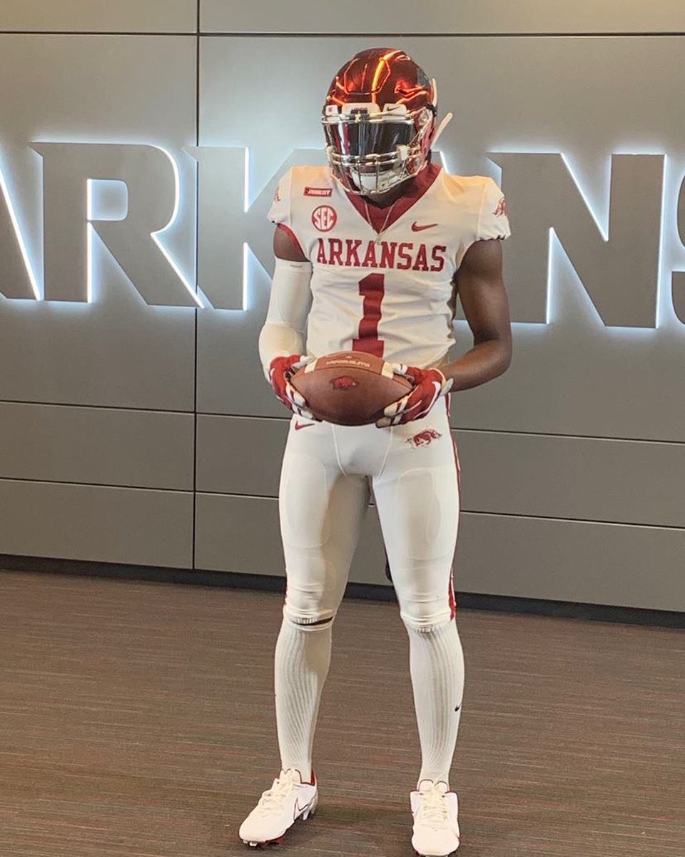 Great visit <a href="/RazorbackFB/">Arkansas Razorback Football</a> thank you for the hospitality Coaches <a href="/CoachSamPittman/">Coach Sam Pittman</a> <a href="/FBCoachJSmith/">Jimmy Smith</a> <a href="/EarlGill10/">Earl Gill</a> <a href="/PrepRedzoneAR/">Prep Redzone Arkansas</a>