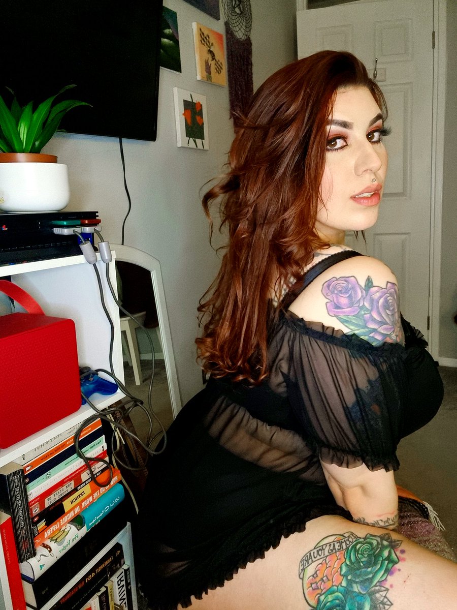MistressMuerta's tweet photo. Madame could use a pick-me-up tomorrow. 
£Voldemuerta 
TT: missmuerta666

#findom #findomuk #uksexworker #paypig #slave #mistress #dominatrix #londonsexworkers #plussize #bbw #facesittingqueen https://t.co/cJ5dg3uTUO