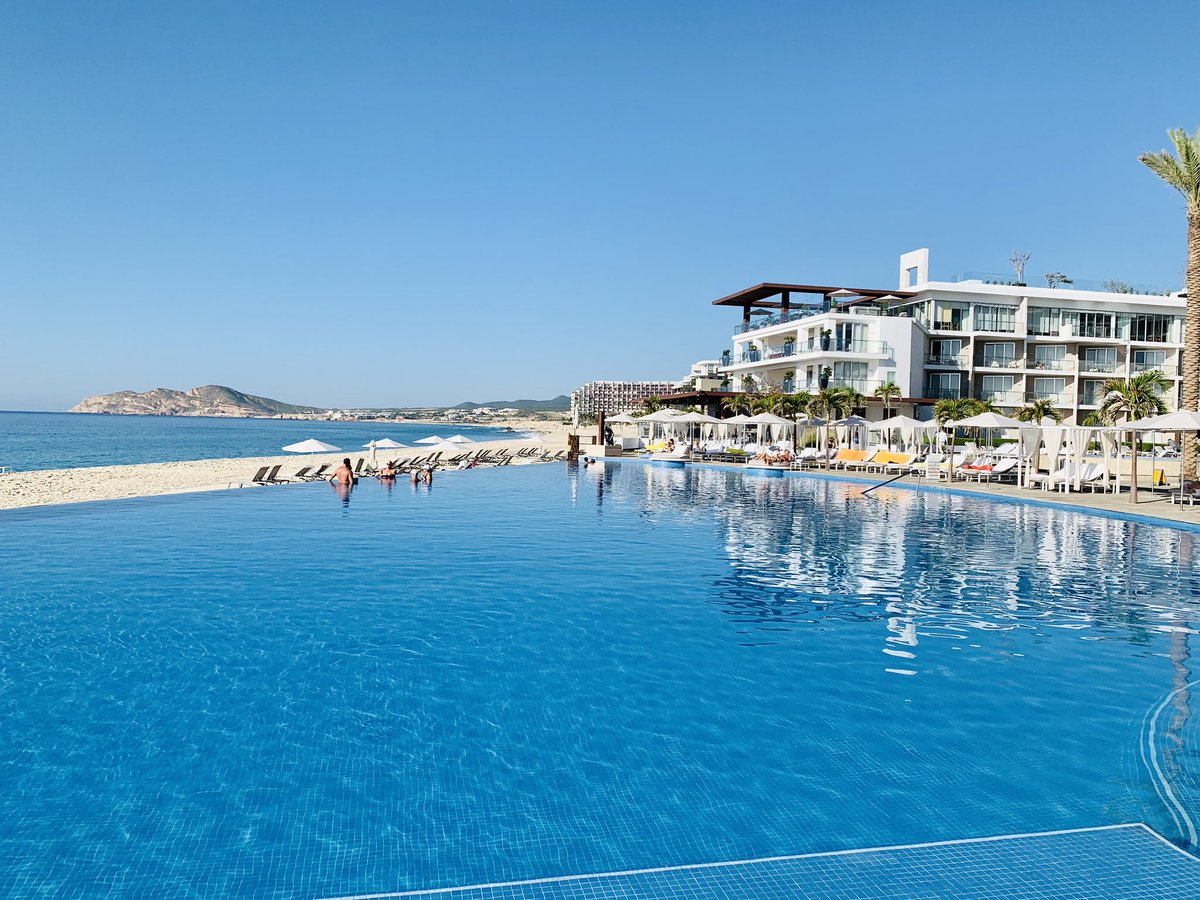 TwoHeartsErika's tweet photo. Toss the chocolates…What mom *really* wants for Mother’s Day is the incomparable adults-only luxury at all-inclusive Le Blanc Spa Resort Los Cabos! Give her a gift certificate from our agency and watch her eyes light up! https://t.co/dp8jk6baGK