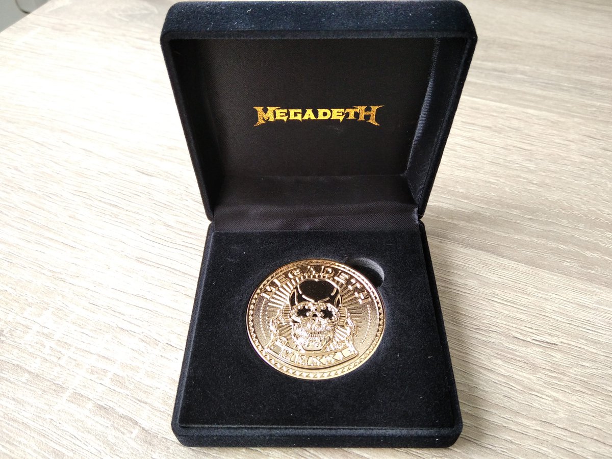 Tomanek_Jiri's tweet photo. Finally got my hands on this, what a nice piece of work! Thank you @Megadeth @WAX_io #Megadeth #NFTs #RedeemableNFT #ChallengeCoin https://t.co/2huUaYtqQw