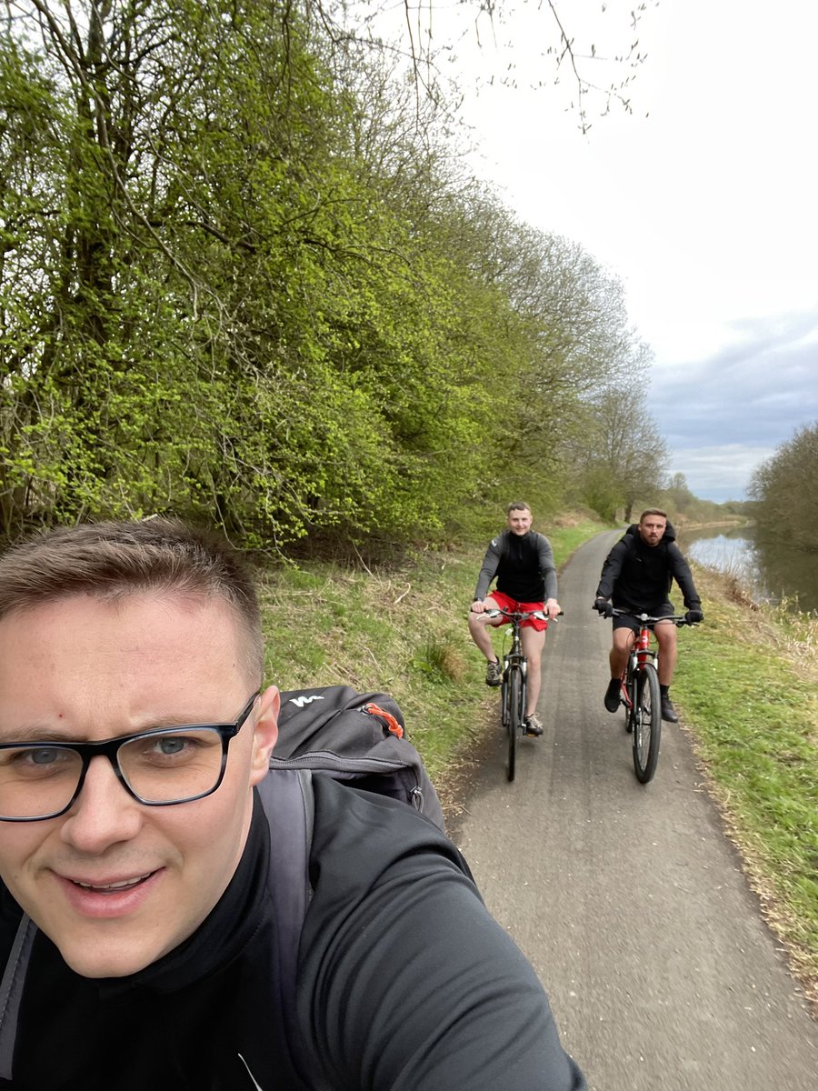 FrancisMilligan's tweet photo. This year I’ve rallied five of my friends to join me, and together we’re raising valuable funds for @mariecurieuk, with 6 events across the entire year.

Yesterday was our second event as we cycled the gruelling 53 miles from Glasgow to Edinburgh. https://t.co/xgyHNhJOC0