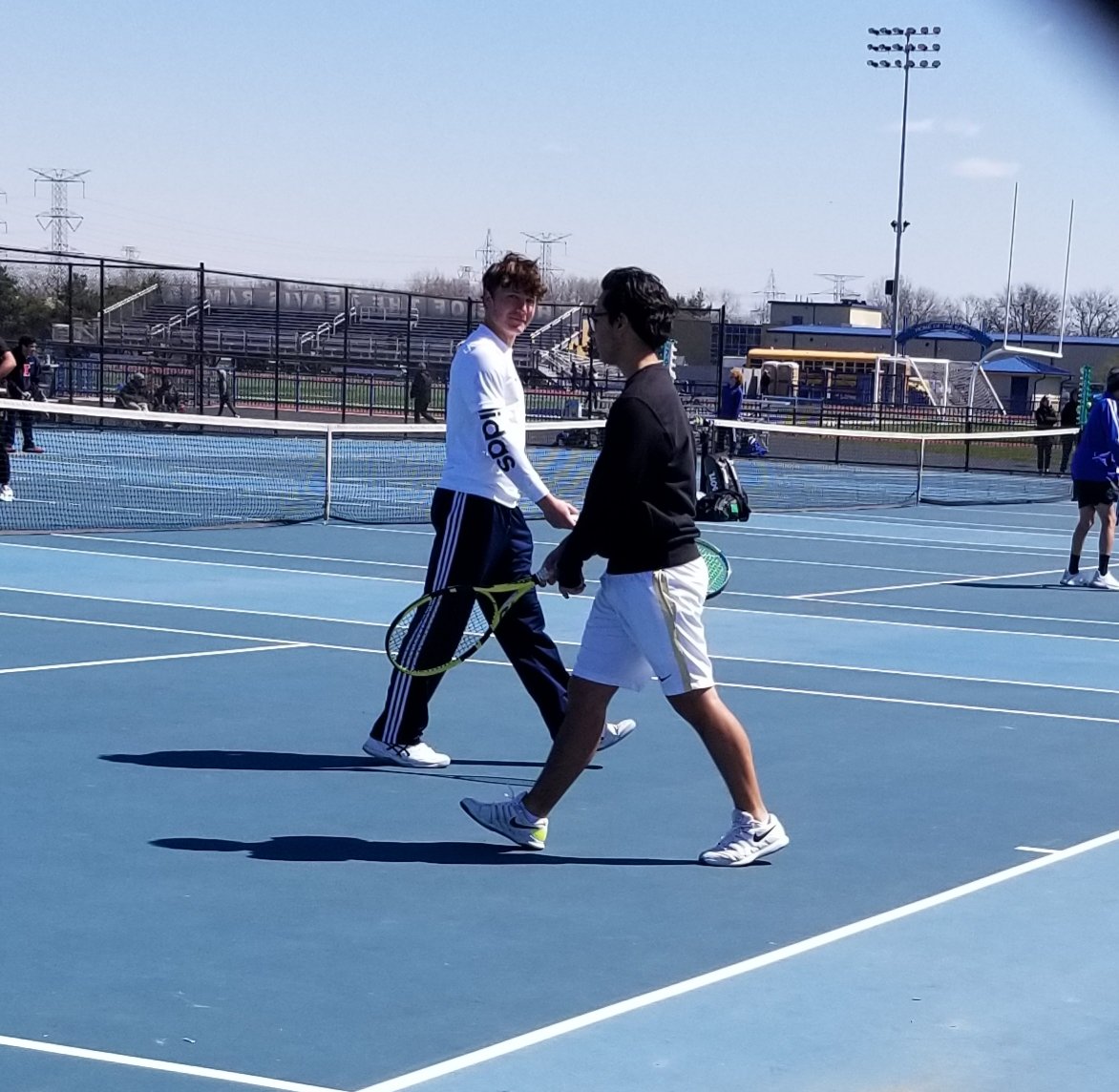 Great 1st place win at the Reavis Quad today! Terrific matches against Stagg, Riverside-Brookfield, and Reavis! Keep working - tournaments begin next week! #WeAreLemont