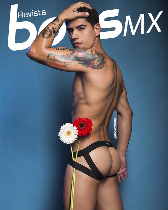 PORTAFOLIO ABRIL. ? #oliverkenay  Bailarín profesional y actor. Es parte de #joséelso?ador y ha participado