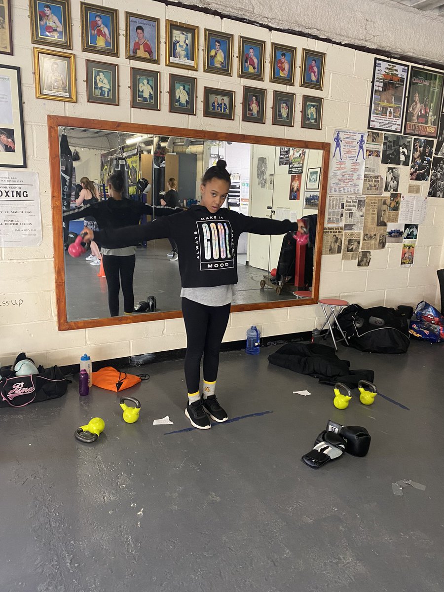 burty35's tweet photo. BOX FOR HEALTH #BoxingCoach #ScrappersGym #BurtysBoxingAndFitness #MentalHealth #Achieve #SwimmingTeacher #JustStrong https://t.co/Ip552V9ugm