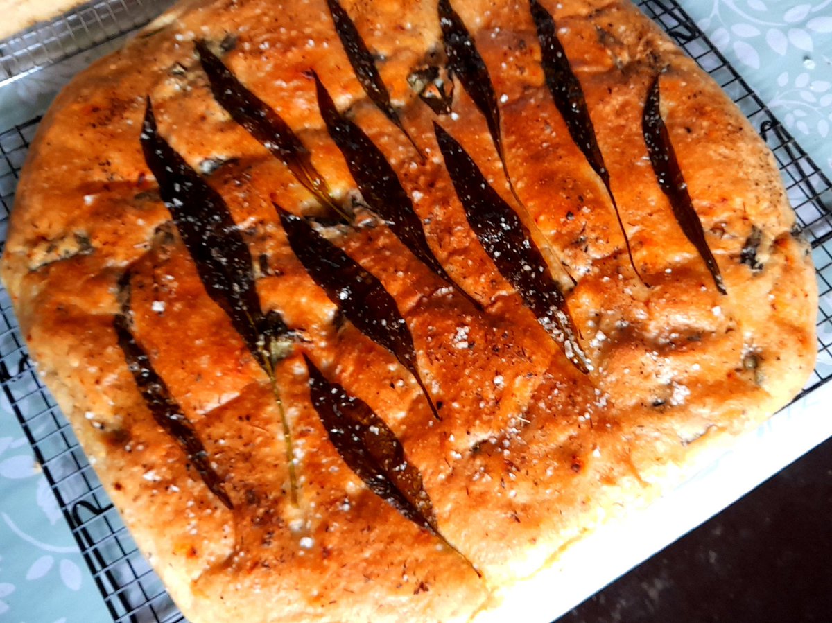 Ivycottagebaker's tweet photo. Ooooooh look what you could've won today #easterrally #stainmorerailway #kirkbystephen #shareyourloaves Wild garlic and chilli focaccia #wildgarlic #ramsons #Chilli #focaccia Yes it really is that good...๐ oh the alternative was sweet potato and rosemary #sweetpotato #rosemary https://t.co/ZnGDMwUboQ