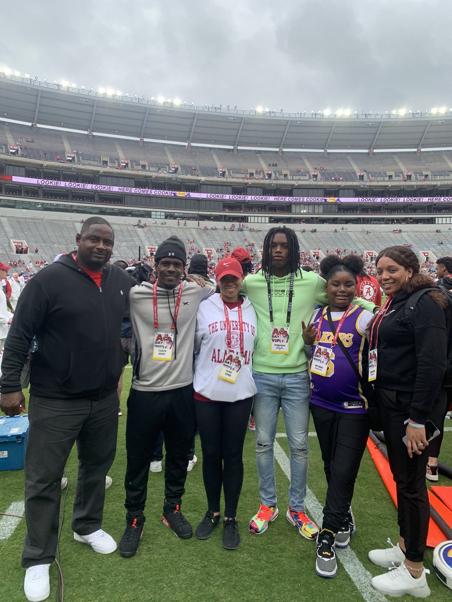 Coach “Eddie” Burk Jr💎🎸👣 (@coacheddie2) on Twitter photo DIAMOND 💎 FAMILY 🔥🎸🤞🏾🩸
<a href="/DesmondRicks2/">Dezz Ricks</a>
<a href="/dezz_mom/">Eboni Ricks</a>
<a href="/VernonRicks7/">Vernon Ricks</a>
Lil Ivey!!!
<a href="/LB003/">🐝</a>
<a href="/AlabamaFTBL/">Alabama Football</a> is whole different ballgame! Appreciate the love and 1st class hospitality! <a href="/Coach_TRob/">Travaris Robinson</a> <a href="/CoachGolding/">Pete Golding</a> @CoachKellyUA1 DIAMOND 💎 FAMILY 🔥🎸🤞🏾🩸
<a href="/DesmondRicks2/">Dezz Ricks</a>
<a href="/dezz_mom/">Eboni Ricks</a>
<a href="/VernonRicks7/">Vernon Ricks</a>
Lil Ivey!!!
<a href="/LB003/">🐝</a>
<a href="/AlabamaFTBL/">Alabama Football</a> is whole different ballgame! Appreciate the love and 1st class hospitality! <a href="/Coach_TRob/">Travaris Robinson</a> <a href="/CoachGolding/">Pete Golding</a> @CoachKellyUA1