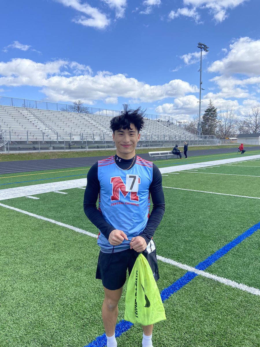 MCCHS_T_F's tweet photo. Congratulations to Dominic Aragona -jr finishing 4th in the Long Jump and Triple Jump with a PR in both events at the Bartlett/Elgin Boys Invitational #marianspeed @central_marian https://t.co/ufb8Uo9Acu