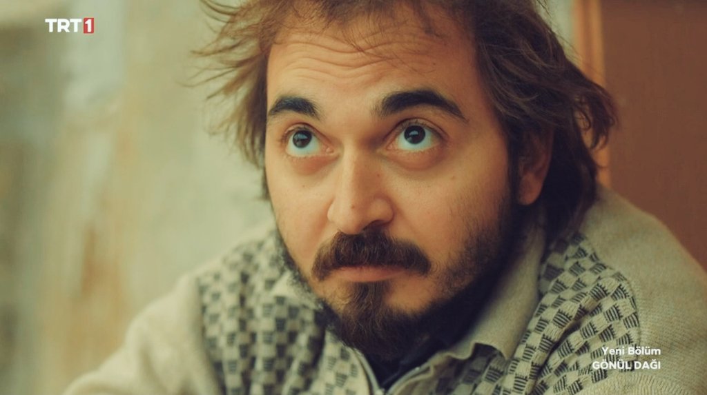 "Dünya uzaktan gelen bir haber, bizler o haberin ucundaki umuda muhtaç varlıklarız. En gelmeyecek olanı bekler, en olmayacak olanı umarız.."
#GönülDağı