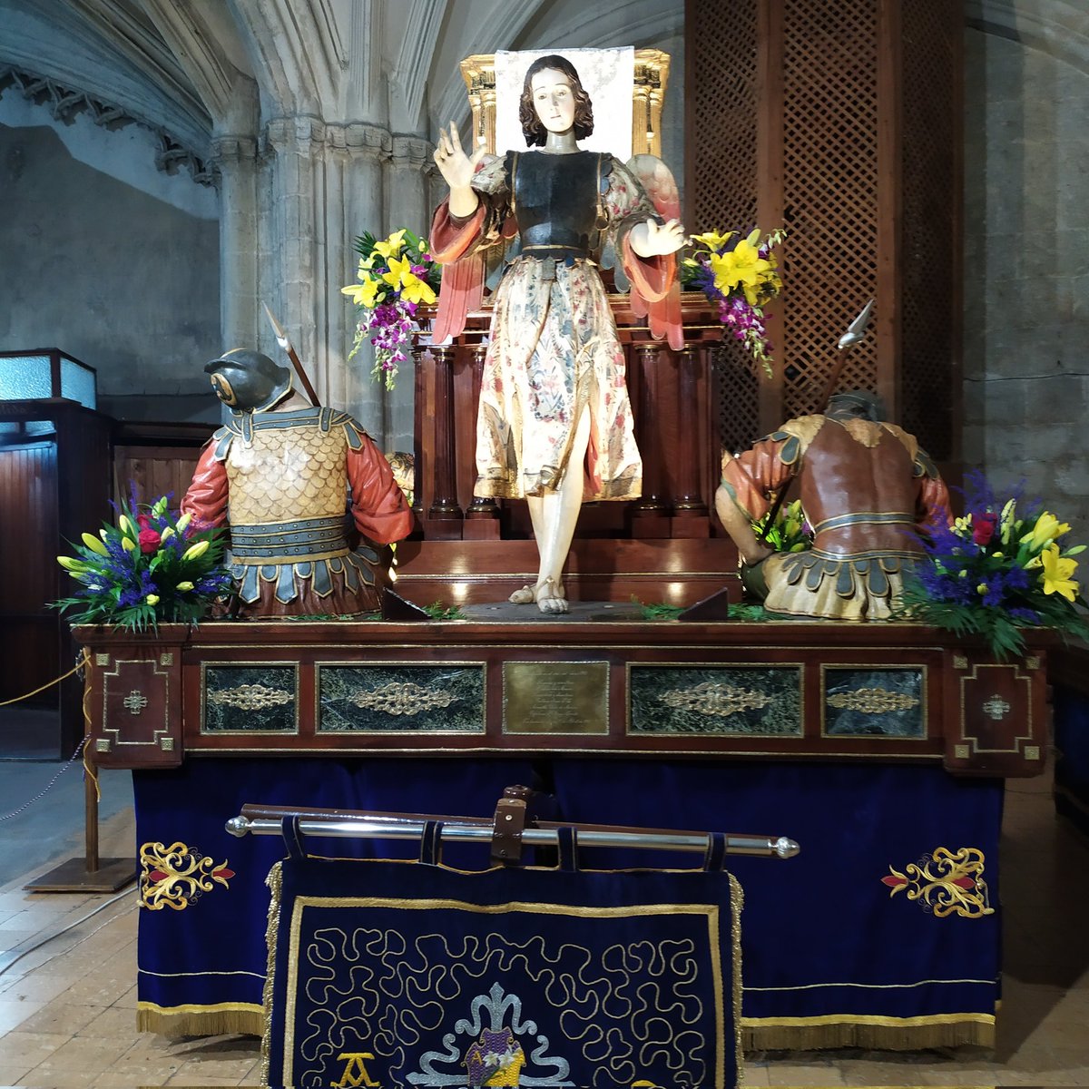 sepulcrova's tweet photo. "¿Por qué buscan entre los muertos al que está vivo? No está aquí; ha resucitado". Feliz Pascua de Resurrección. #ssvll2022 https://t.co/qKHll8Bofi