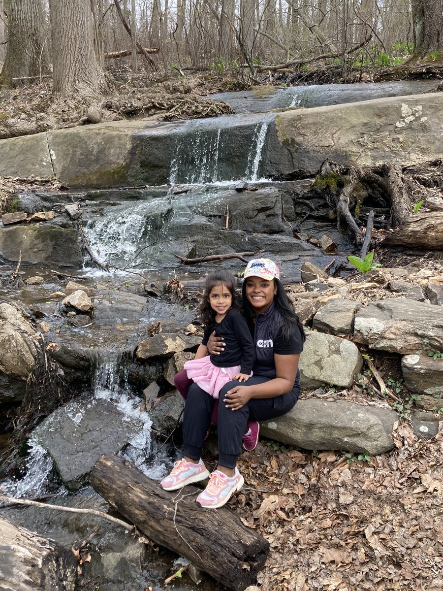 kiki_powell's tweet photo. The best Saturdays include impromptu exploration dates with my fave little adventure buddy 🤍 https://t.co/bzkLGmzm63