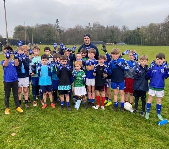 BlueSports_'s tweet photo. Delighted to be able to deliver Bluesports gloves to the @NaasGAA u10 footballers this week, and to join in on a training session! 🧤 Some great ballers in the making 🏐🏐🏐 https://t.co/aGdksw1ZRb
