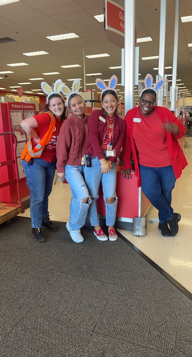 T 2010 Fam keeping it fun this Easter Eve 😇 Happy Easter from your 2010 Fam 🥰 <a href="/Becca_Isabel/">Becca Royse</a> <a href="/TichotaAngie/">Angie Tichota</a>