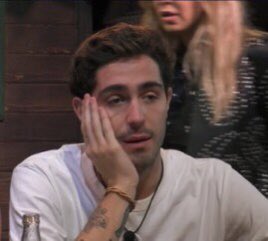 thefunniestx's tweet photo. l’ego di Serena e dario che si gonfierà dopo che avranno “battuto” Carola QUANDO POI SONO I GIUDICI CESSI CHE NON SANNO VOTARE MIO DIO TENETEMI #Amici21 https://t.co/NpiXQEJUxx