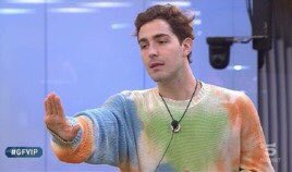 thefunniestx's tweet photo. l’ego di Serena e dario che si gonfierà dopo che avranno “battuto” Carola QUANDO POI SONO I GIUDICI CESSI CHE NON SANNO VOTARE MIO DIO TENETEMI #Amici21 https://t.co/NpiXQEJUxx
