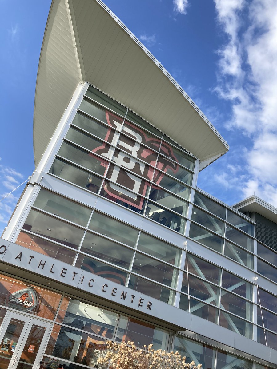 DominicDeMeo's tweet photo. Had an amazing time at @BG_Football thanks to @CoachLoefflerBG and @ErikCampbell . Thanks for the hospitality, it was an awesome experience.@Coach_Pitts74 @Mike_Murphy20 @CHaaseBGSU @TheD_Zone @Bryan_Ault @MIexposure https://t.co/ErqMYvl7fc