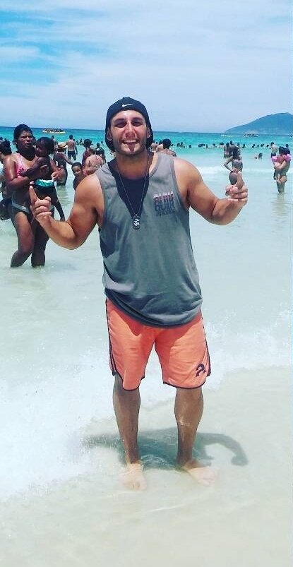 Varios splinters cambiaron sus perfiles y ya no son splinters. Es el ciclo de la vida! Todos los días nace un nuevo splinter que poblará ciudad Splinter. Estamos muy fuertes y cada día hacemos más y más cosas, los felicito, sigamos así