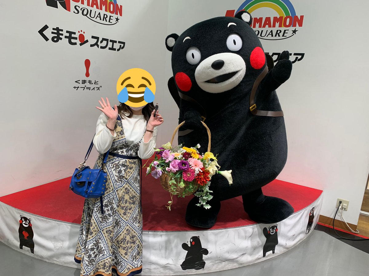 あつん tweet media