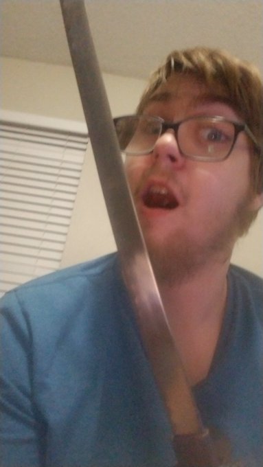 Swords are fun #knife #fun #stupidtweet https://t.co/cXRle8ztpl