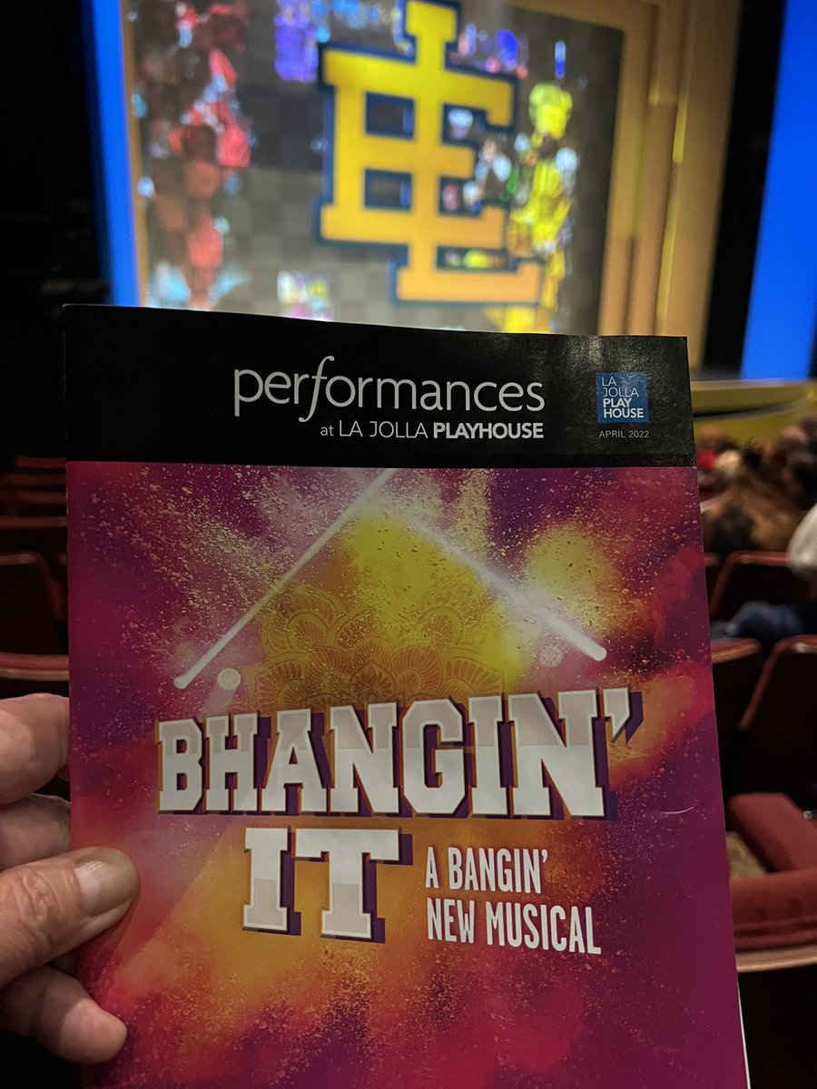 Made as impromptu of a decision as one can make to see this show (ticket bought at 6:50p before shower and 40min commute 😜) #BhanginIt @ljplayhouse